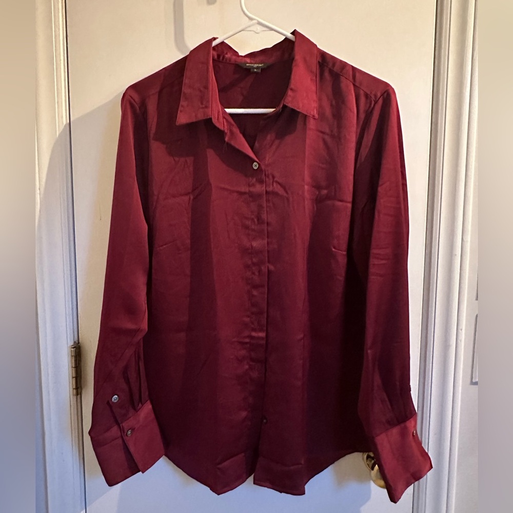 Banana Republic Maroon Burgundy Silky Classic Shirt Size Large